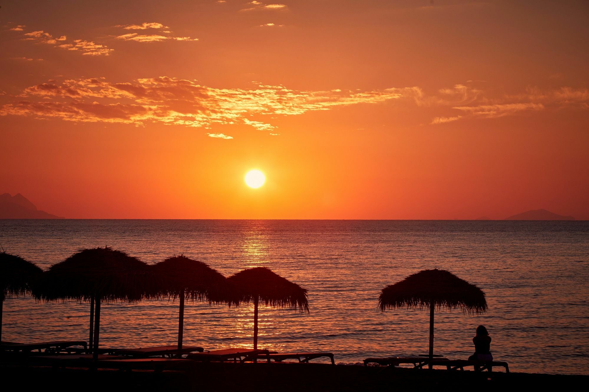 Aqua Blue Beach Hotel Perissa  Dış mekan fotoğraf